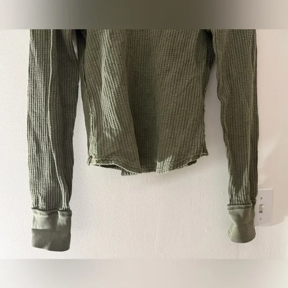 Free People We the Free Roll With It Thermal Long Sleeve Top in Moss Size Large - Picture 4 of 16